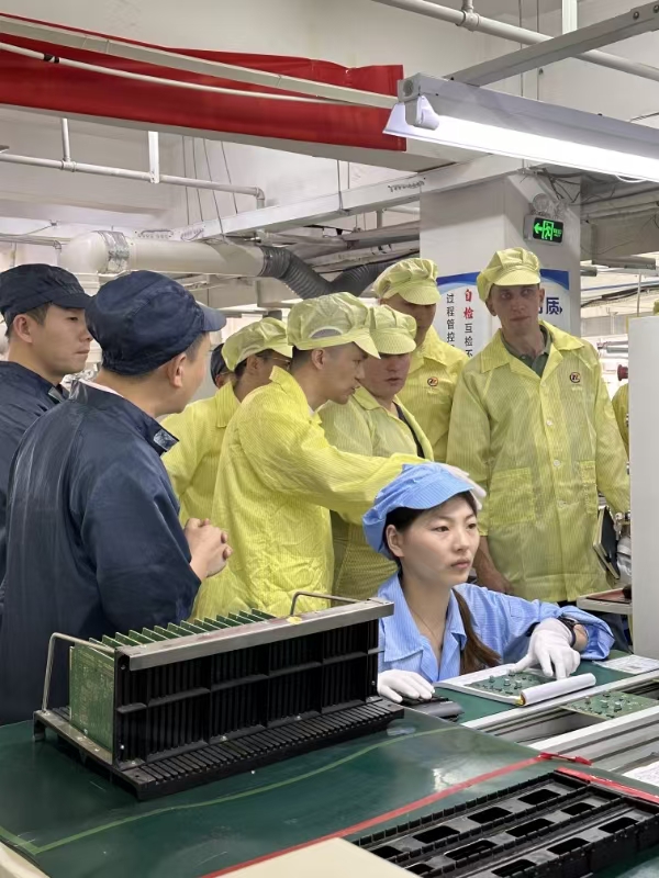 歡迎國(guó)外客戶(hù)來(lái)訪(fǎng)，被認(rèn)可是一種幸福，被信任是一種責(zé)任......